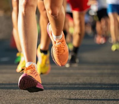 Akillessenanjustering och calcaneal valgusscanning för maratonlöpare: varför löpbommen 2026 behöv...